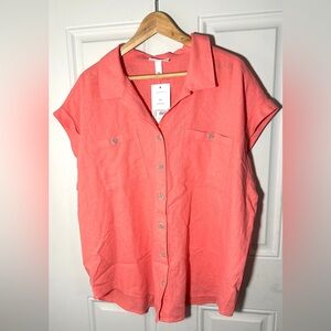 Isabel Maternity by Ingrid & Isabel - Short Sleeved Linen Button Up Shirt